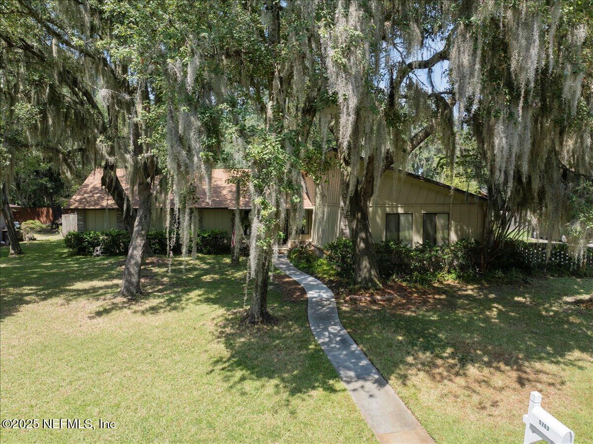 5263 MAGNOLIA OAKS Lane