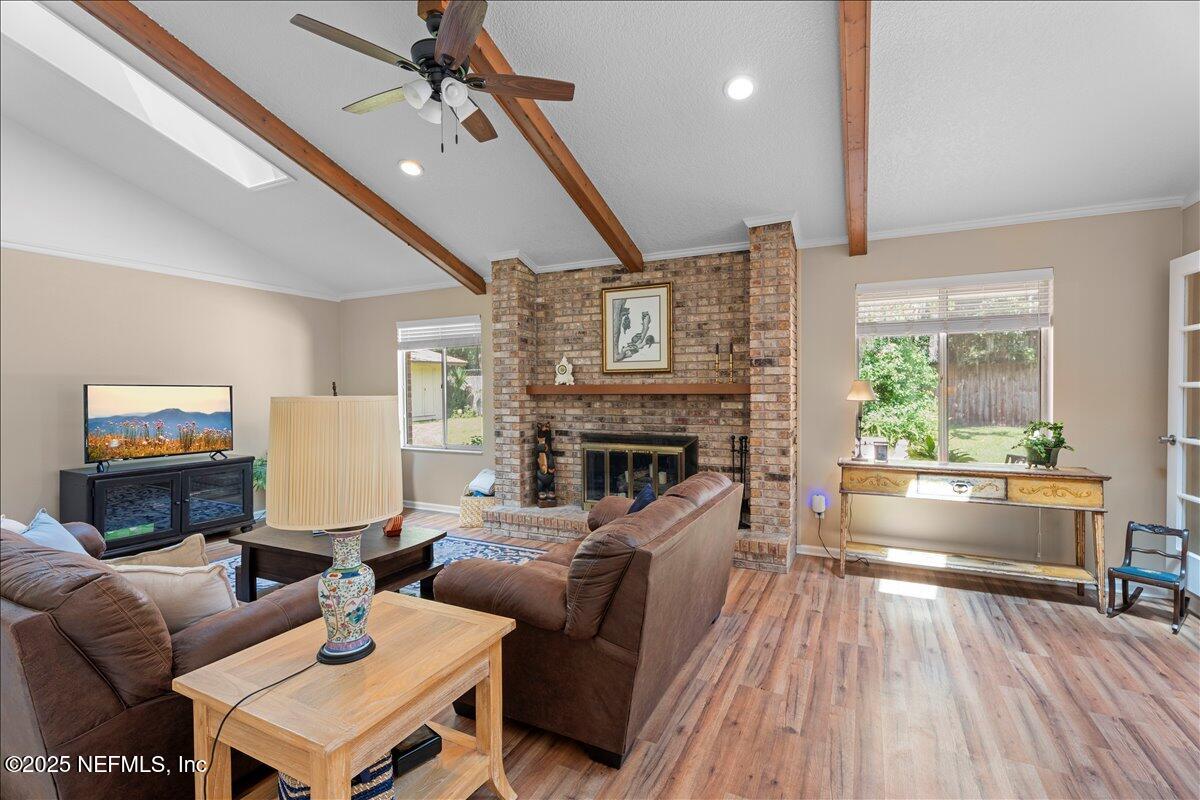 5263 MAGNOLIA OAKS Lane