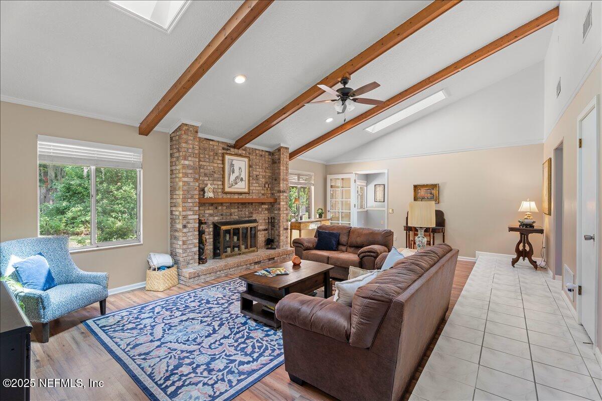 5263 MAGNOLIA OAKS Lane