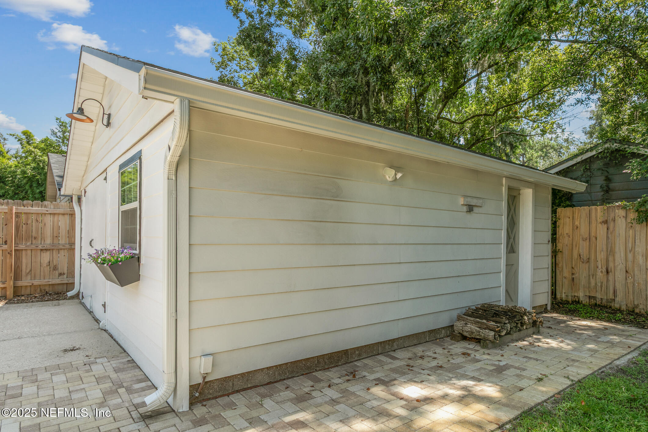 1706 LORIMIER Road