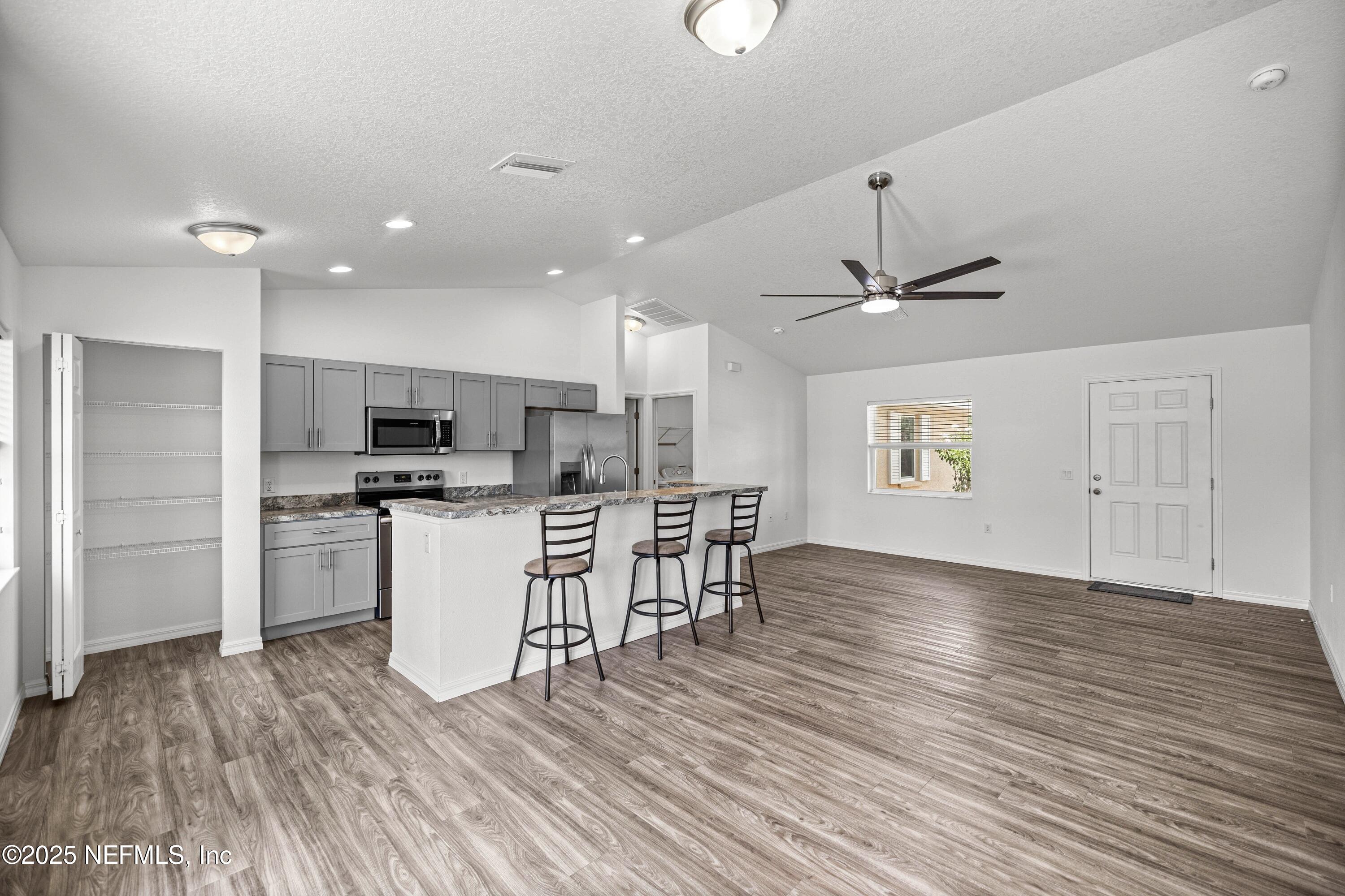 4490 E MARYLAND Street