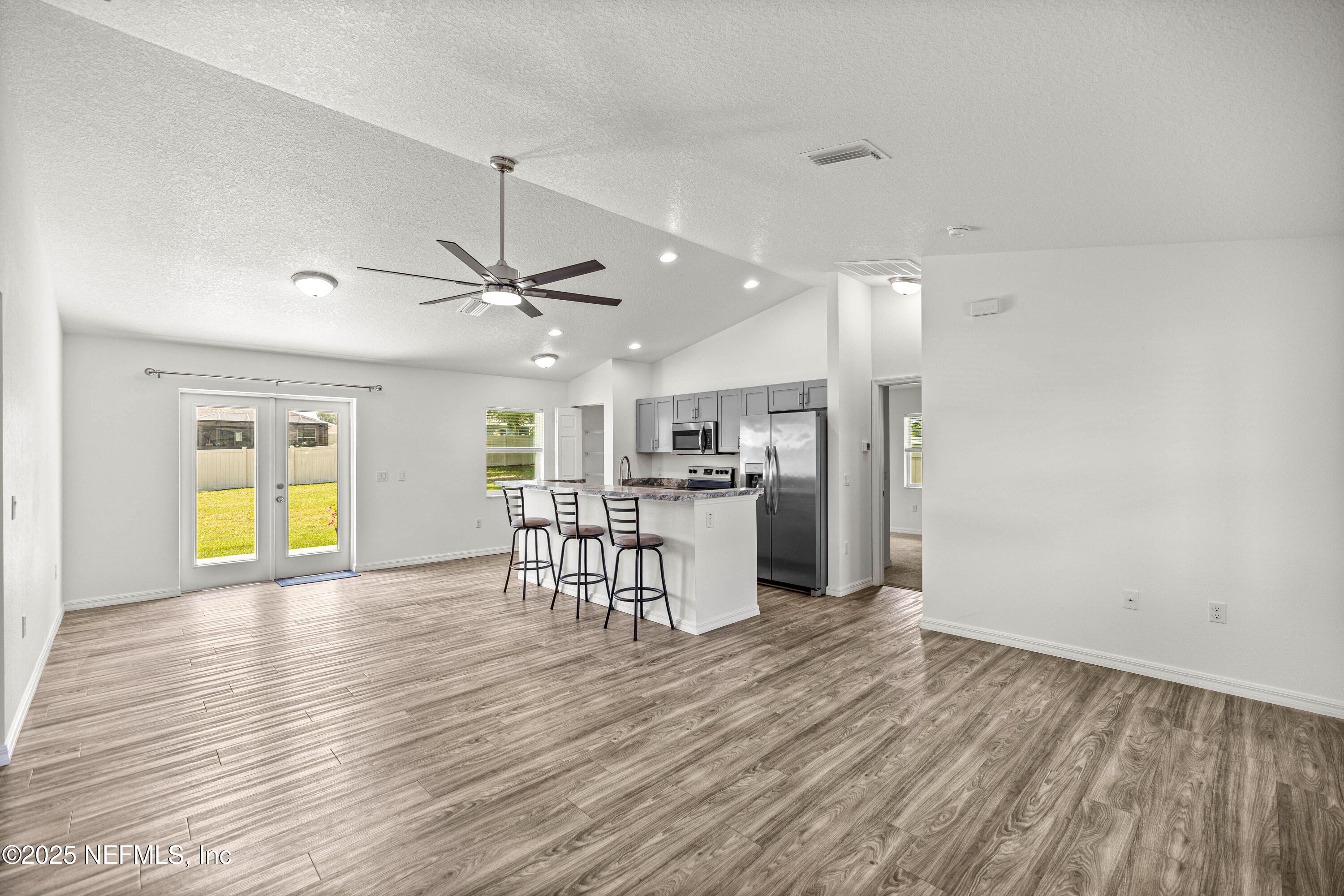 4490 E MARYLAND Street