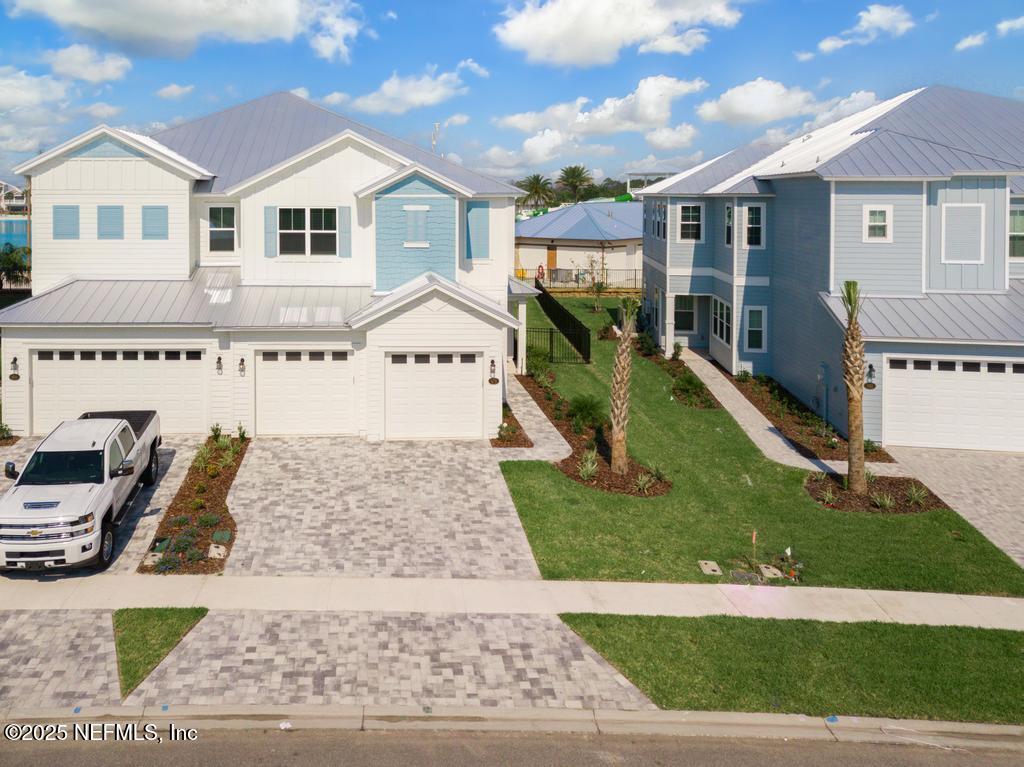 475 MARQUESA Circle, St. Johns