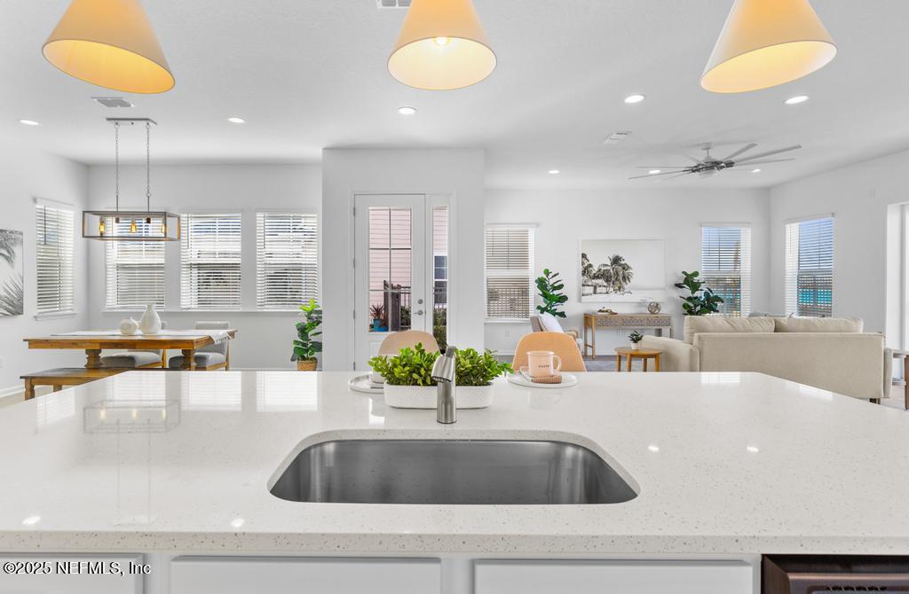 469 MARQUESA Circle, St. Johns