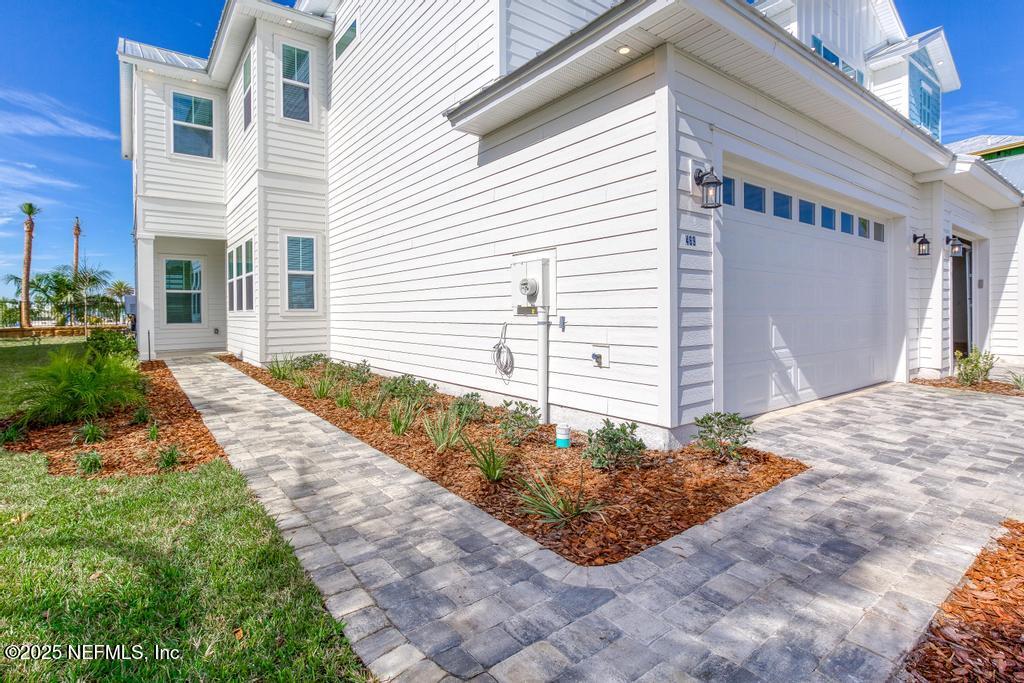 469 MARQUESA Circle, St. Johns