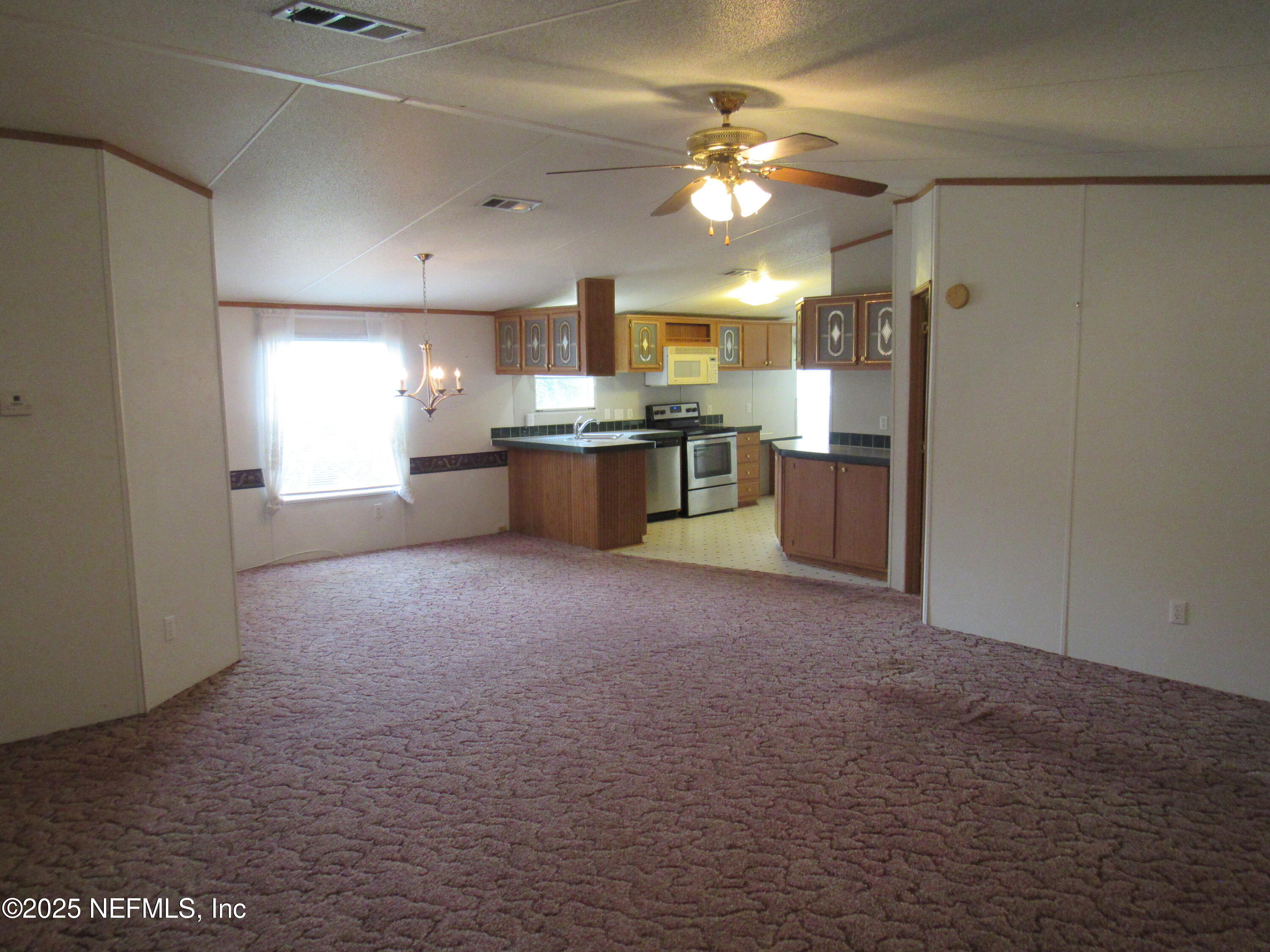 1148 HARMONY Drive, St. Johns