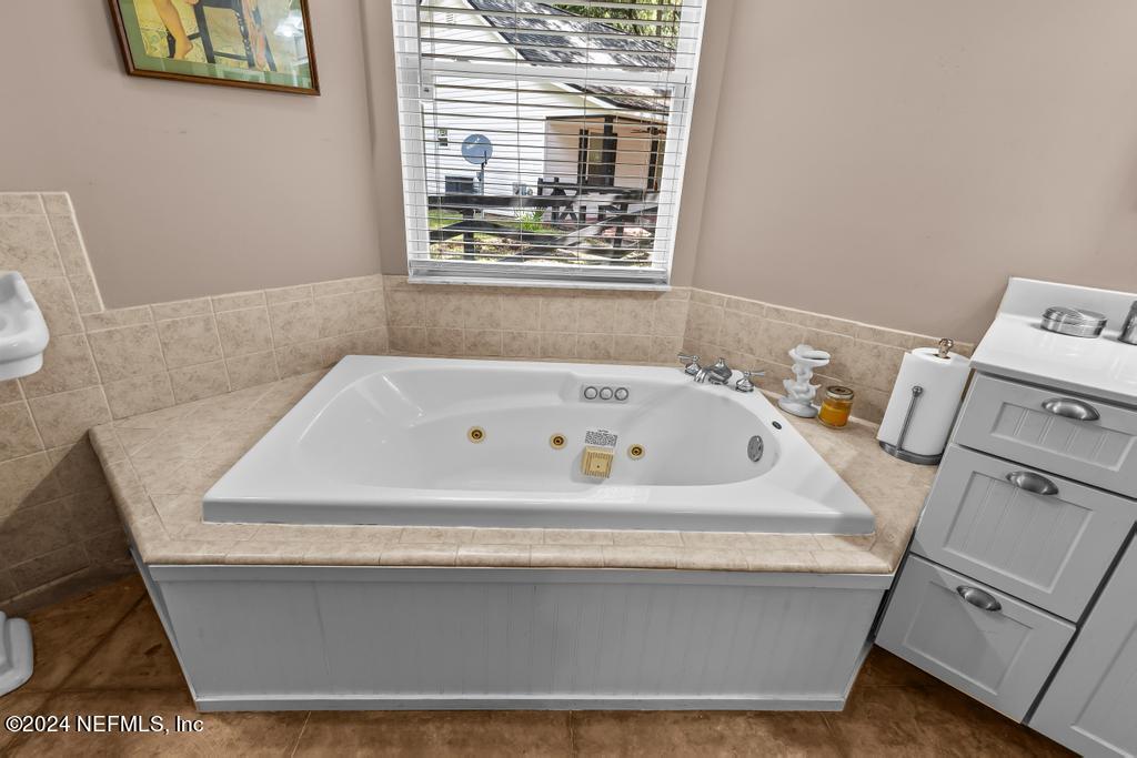 8225 HARDWOOD LANDING Road, St. Augustine