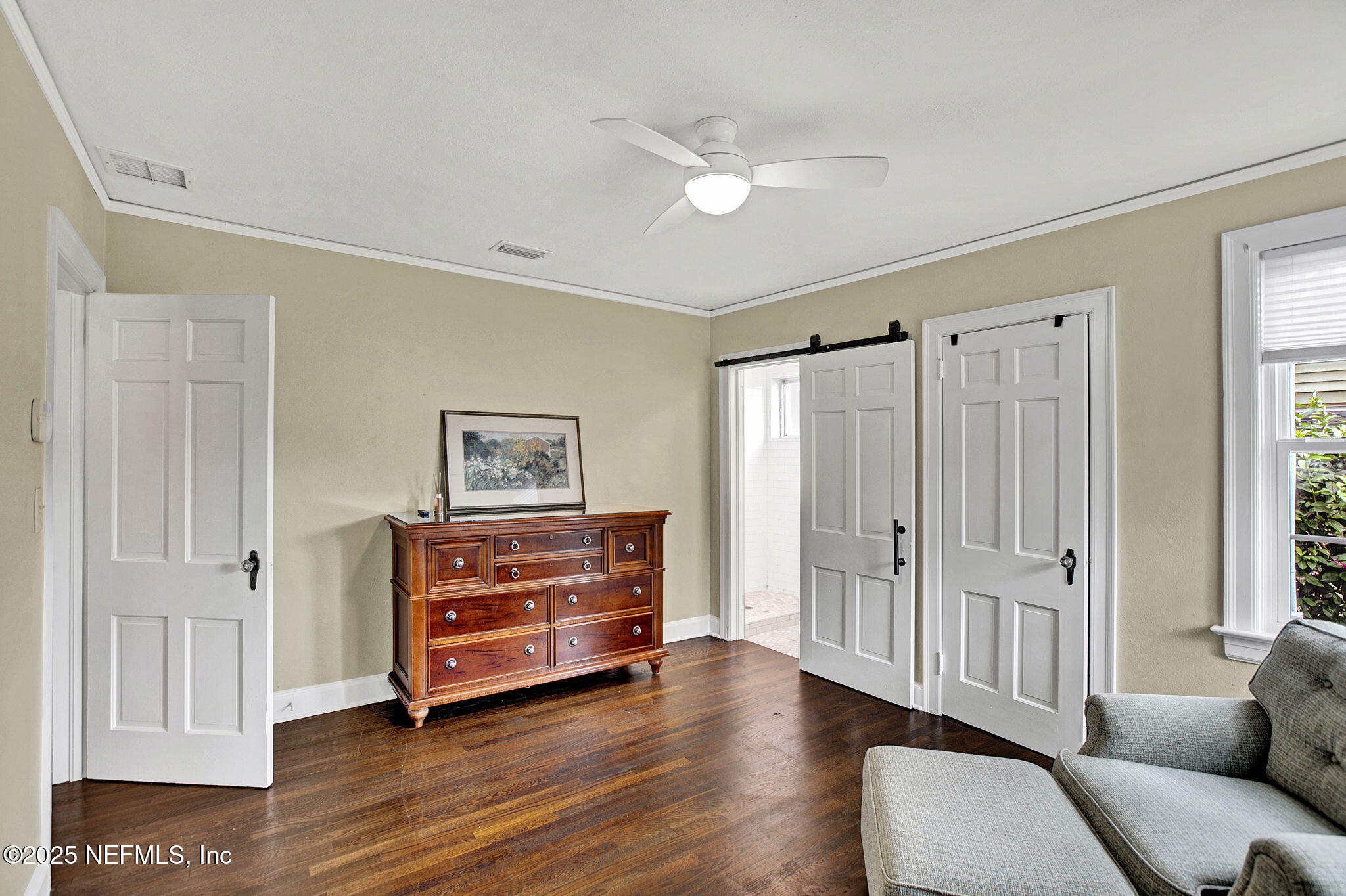 1216 HOLMESDALE Road