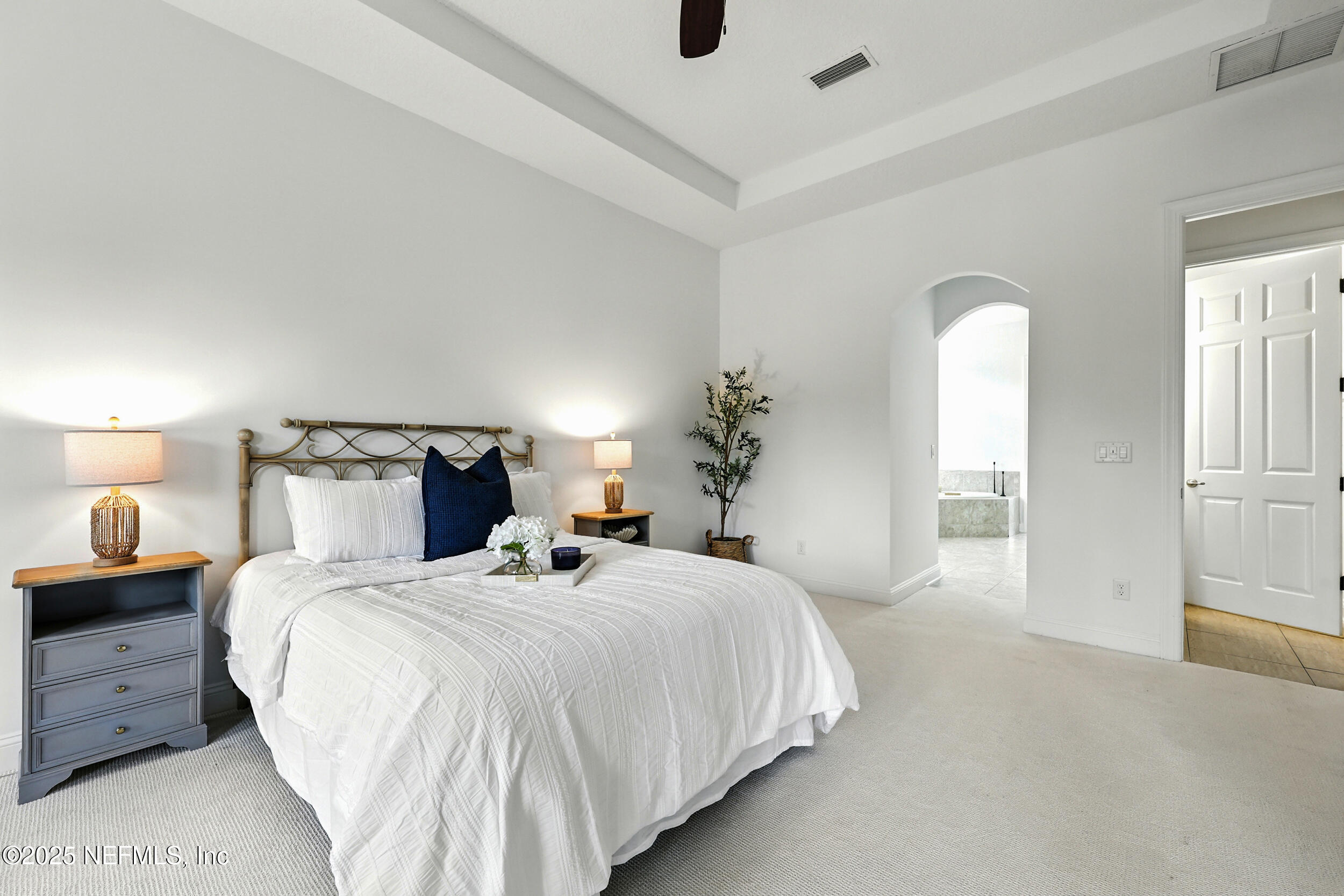 44 CUMBERLAND ISLAND Circle