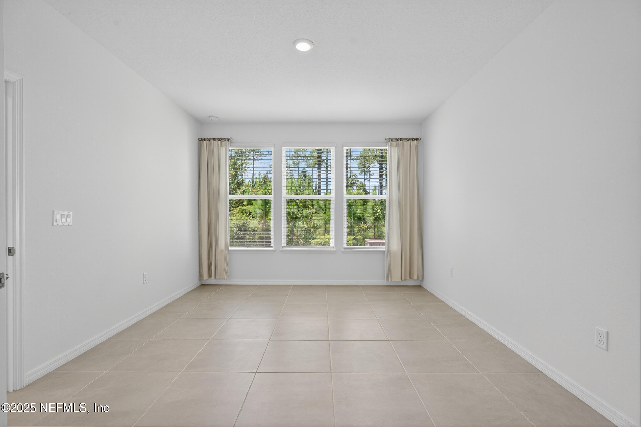128 OYSTER SHELL Terrace