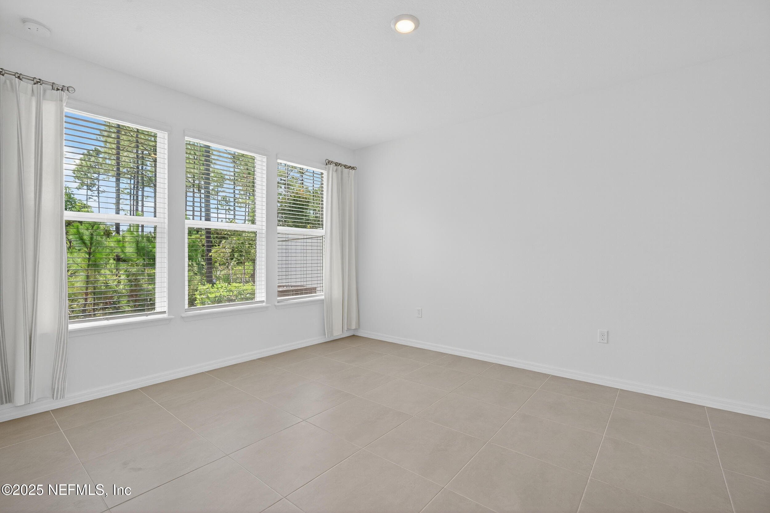 128 OYSTER SHELL Terrace