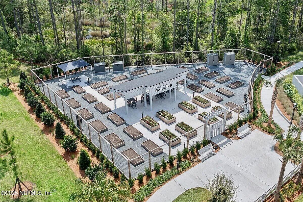 128 OYSTER SHELL Terrace
