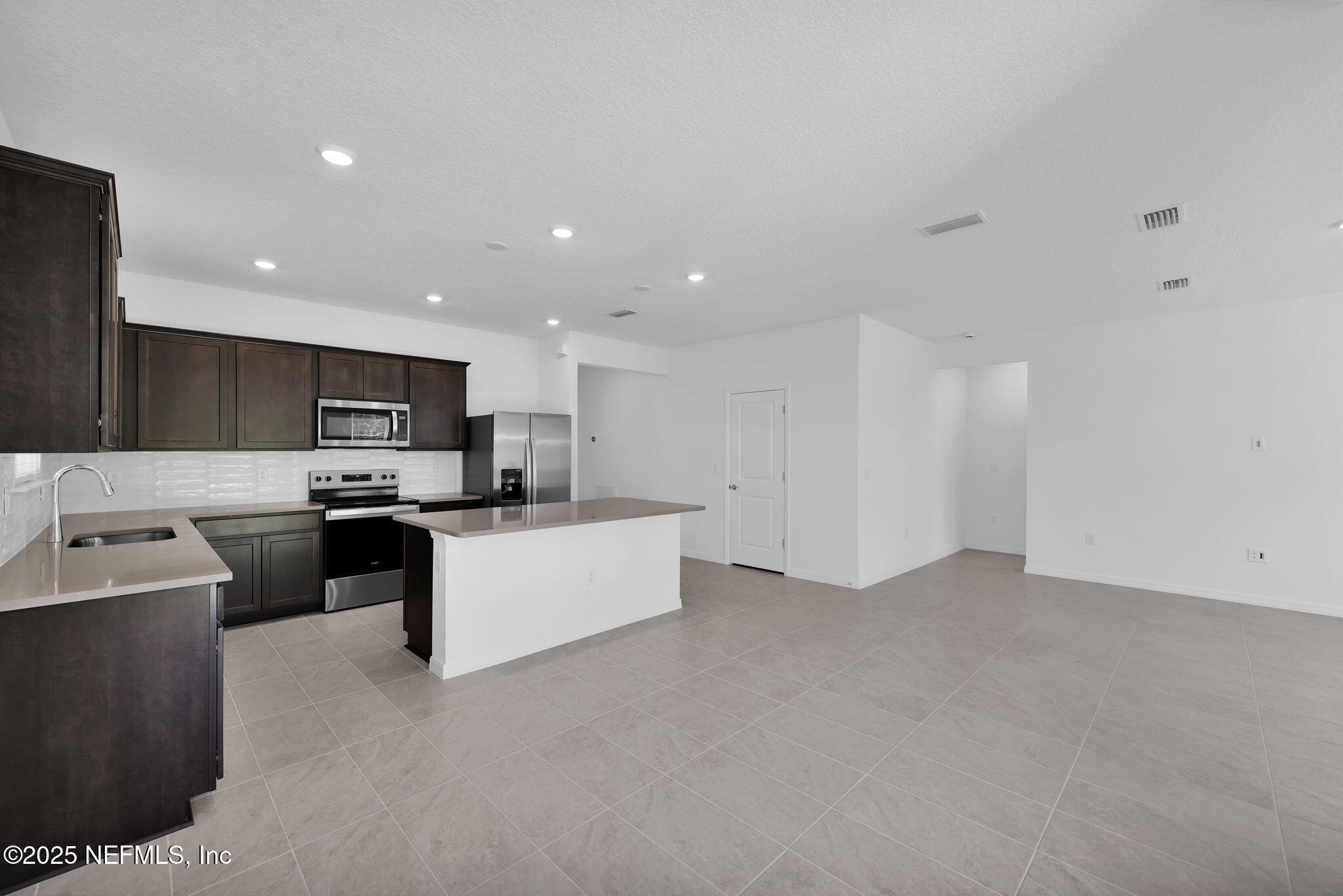 3464 AMERICANA Drive