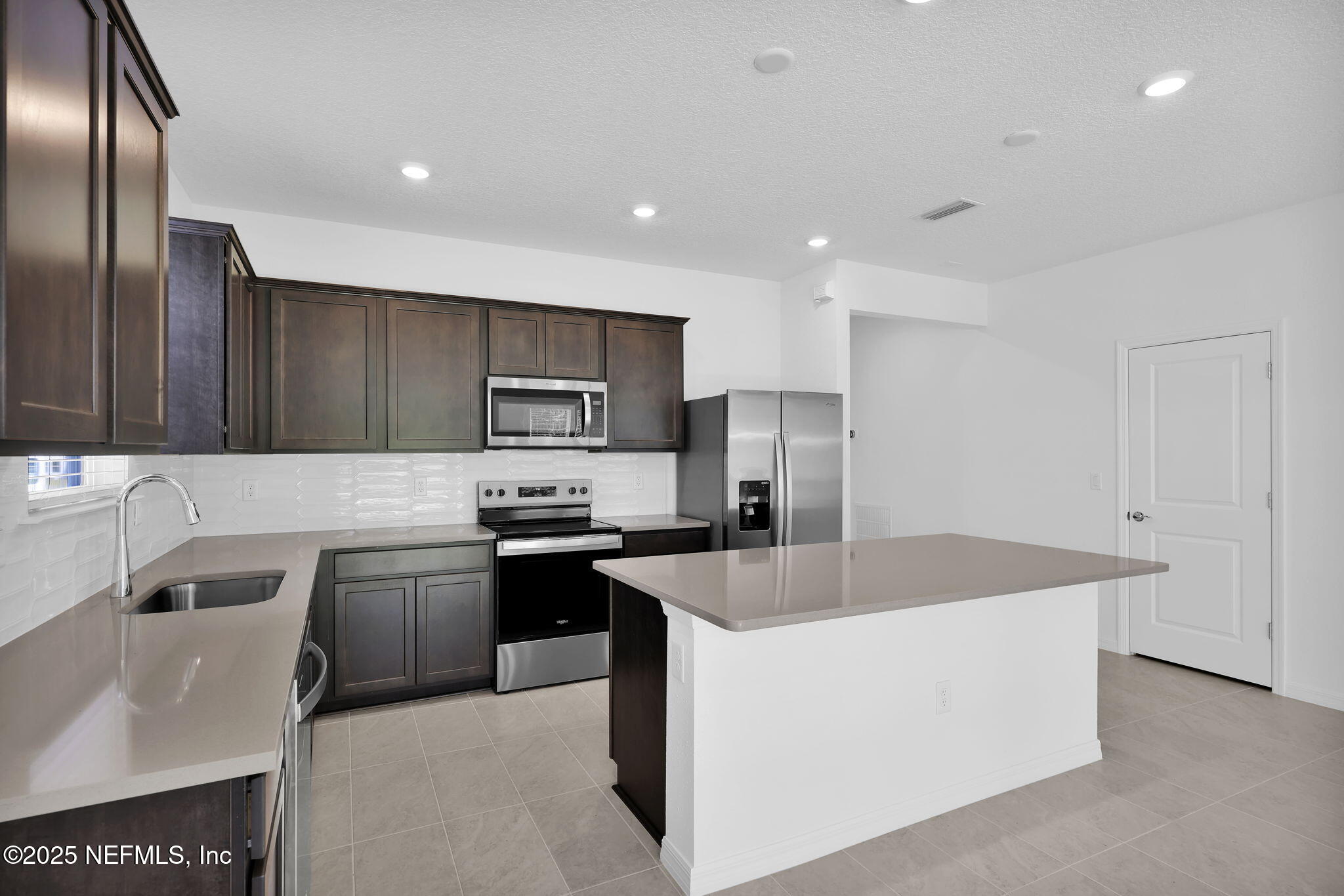 3464 AMERICANA Drive