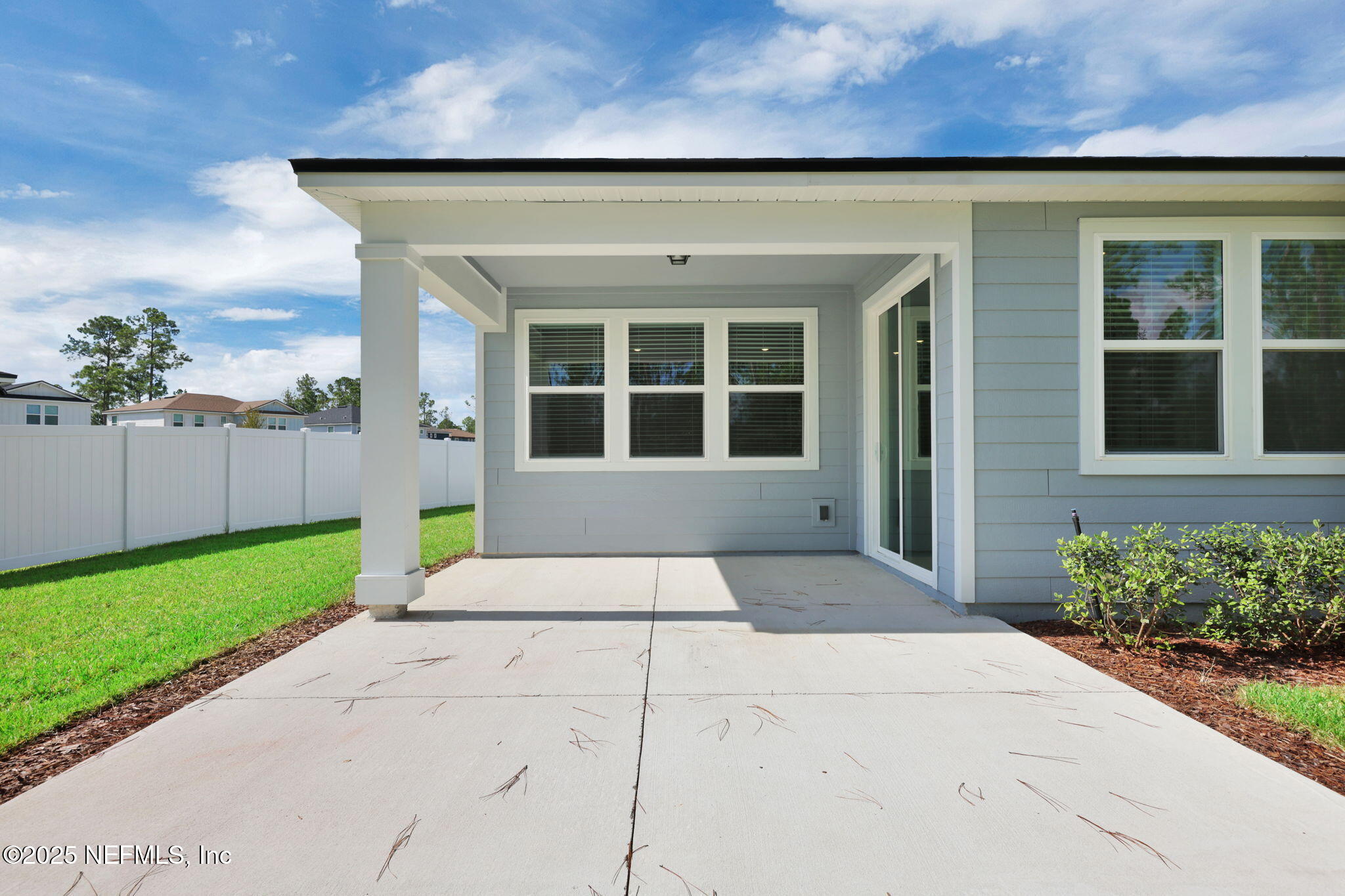 2489 BRADLEY PARK Drive