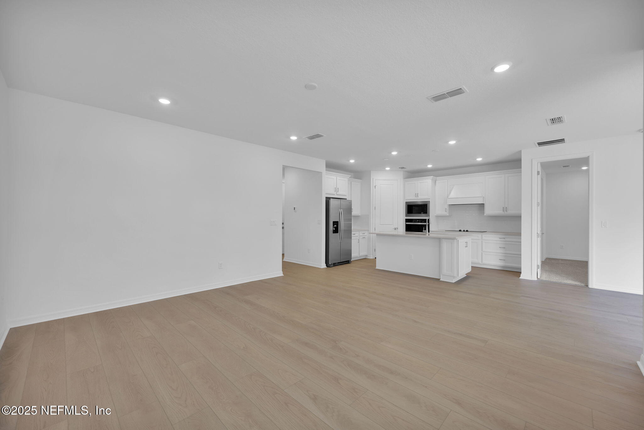 2489 BRADLEY PARK Drive