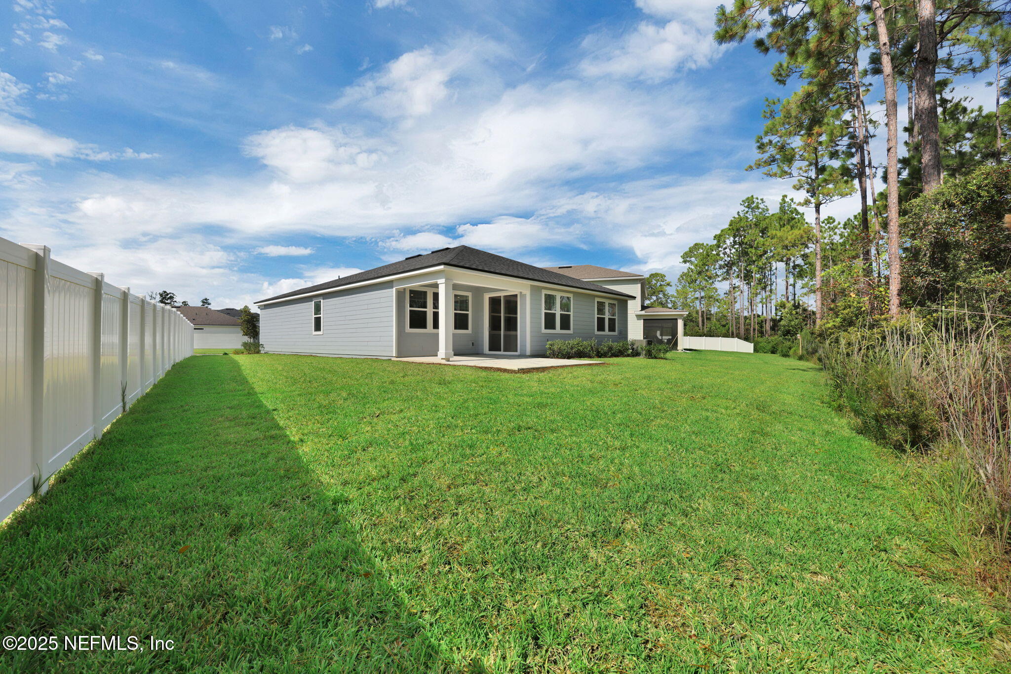 2489 BRADLEY PARK Drive