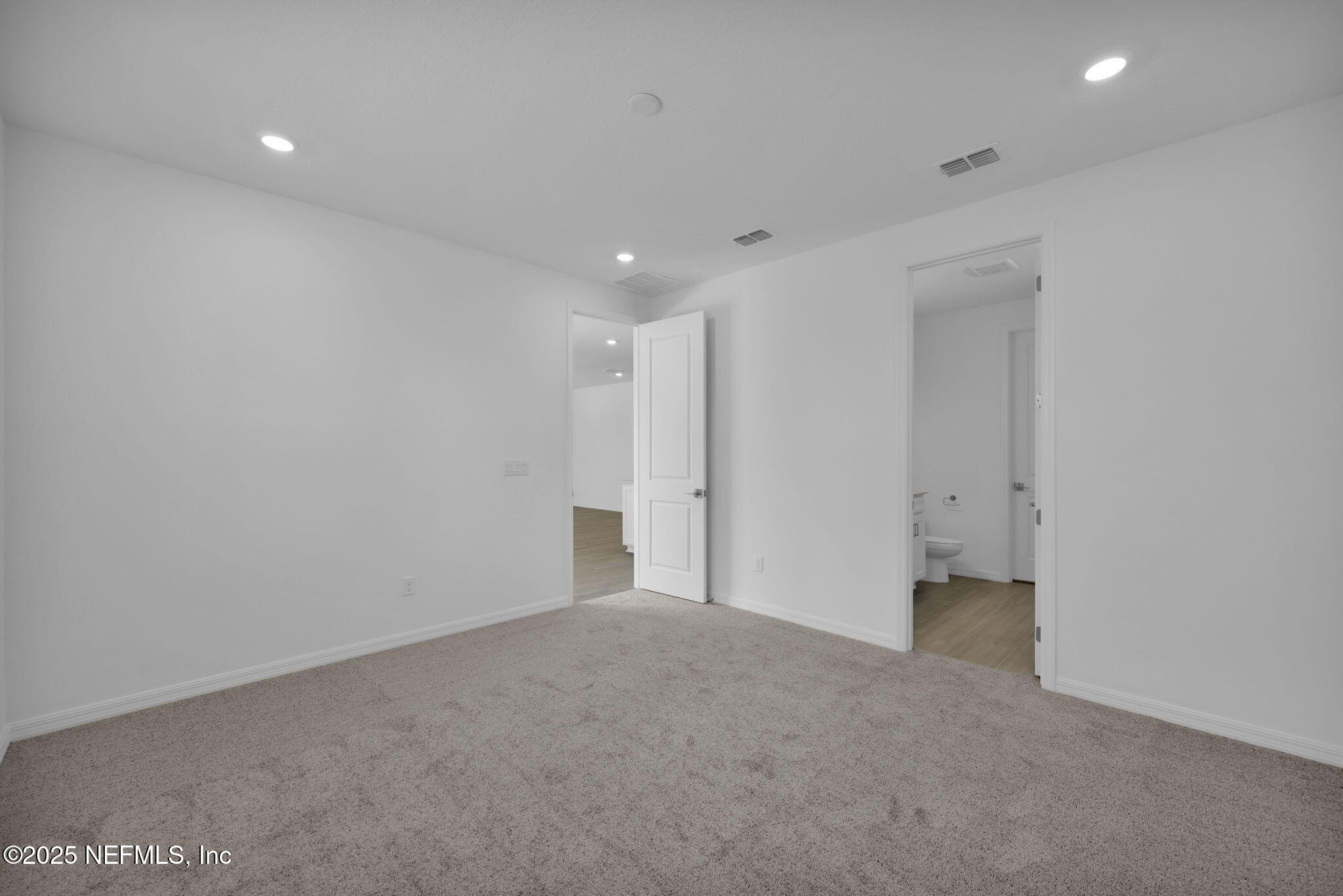 2489 BRADLEY PARK Drive
