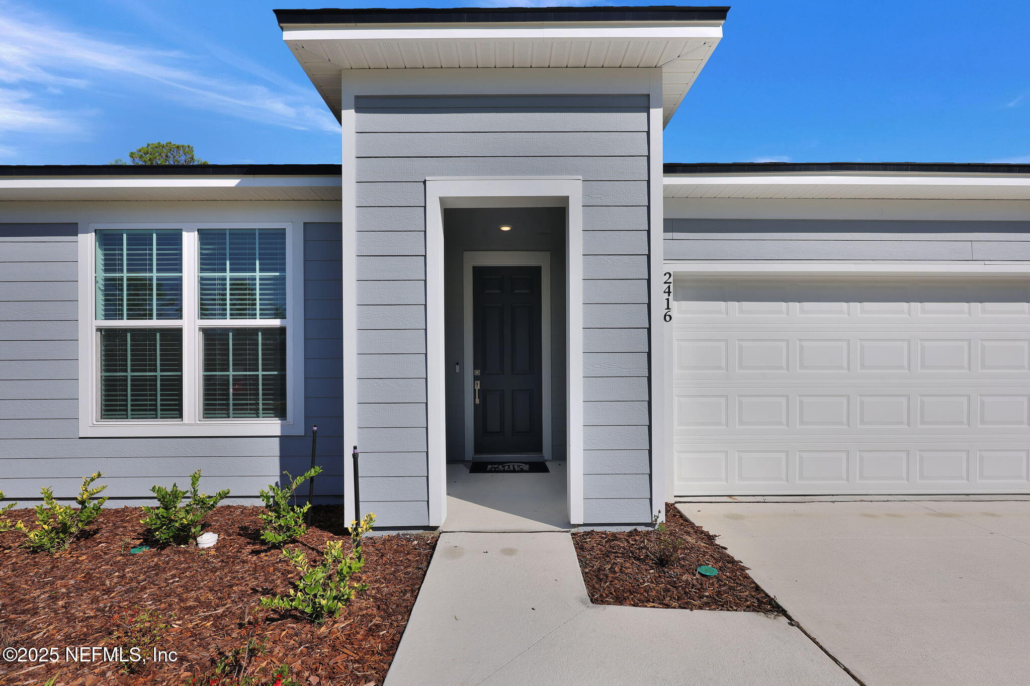 2416 GLADE Lane