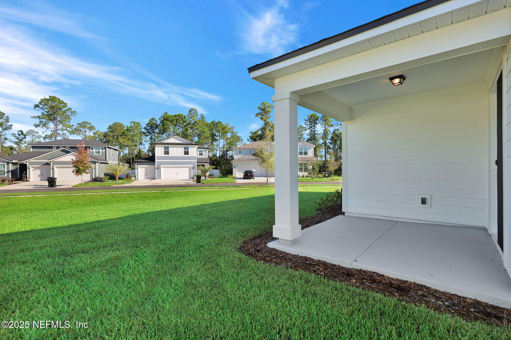 2442 GLADE Lane