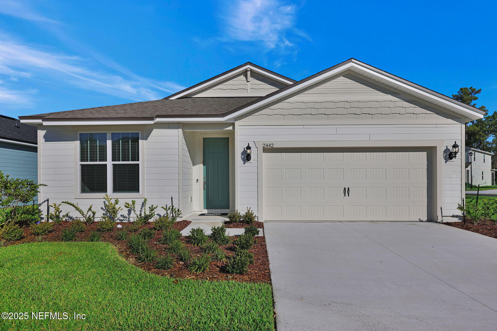 2442 GLADE Lane