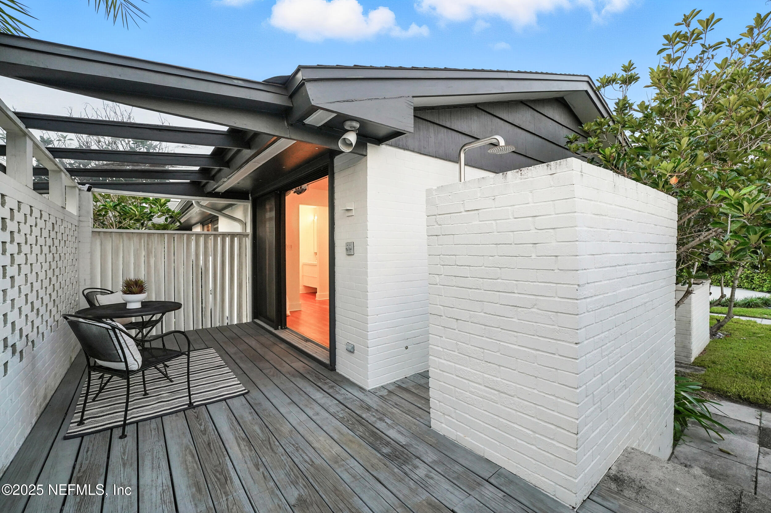 3355 SILVER PALM Drive