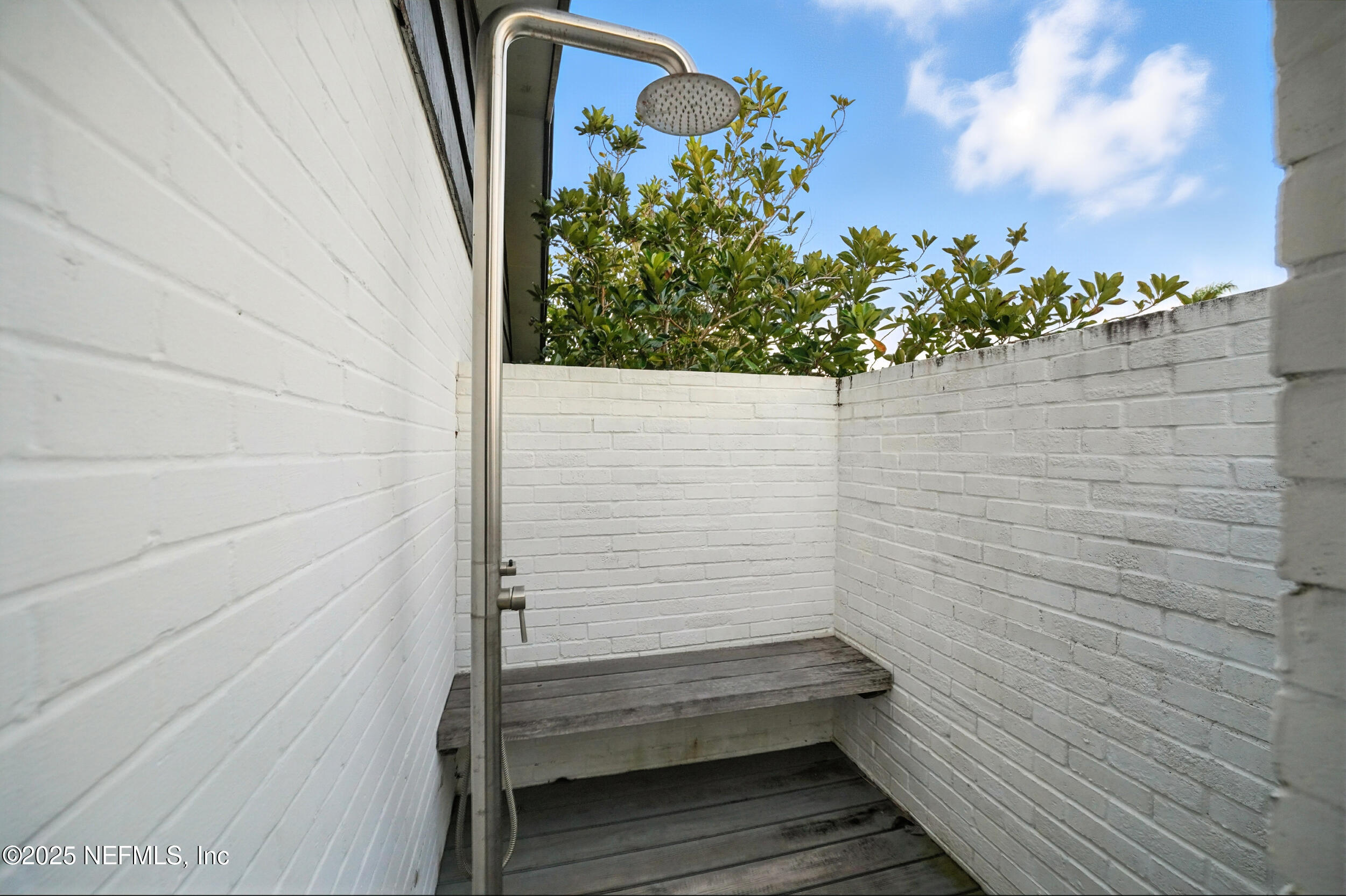 3355 SILVER PALM Drive