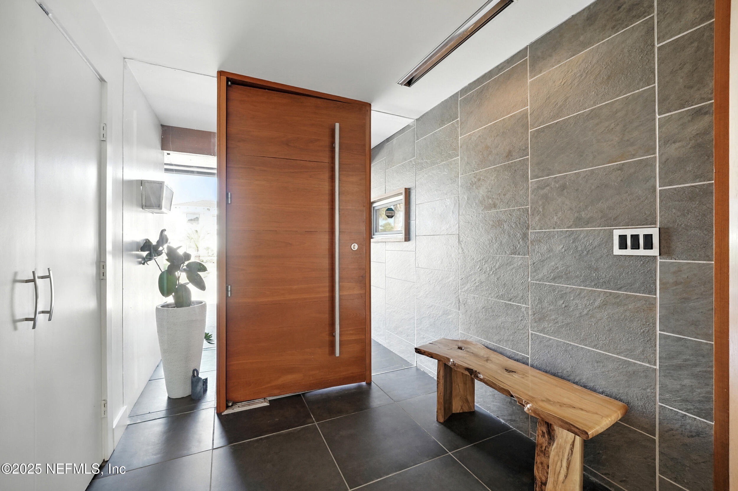 3355 SILVER PALM Drive