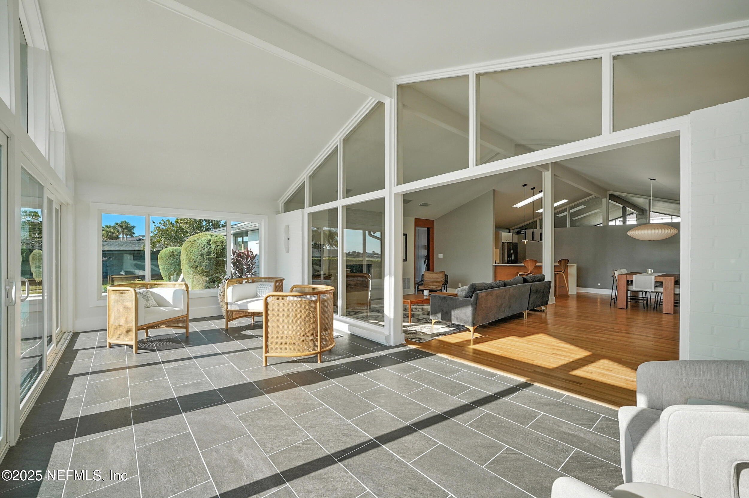 3355 SILVER PALM Drive