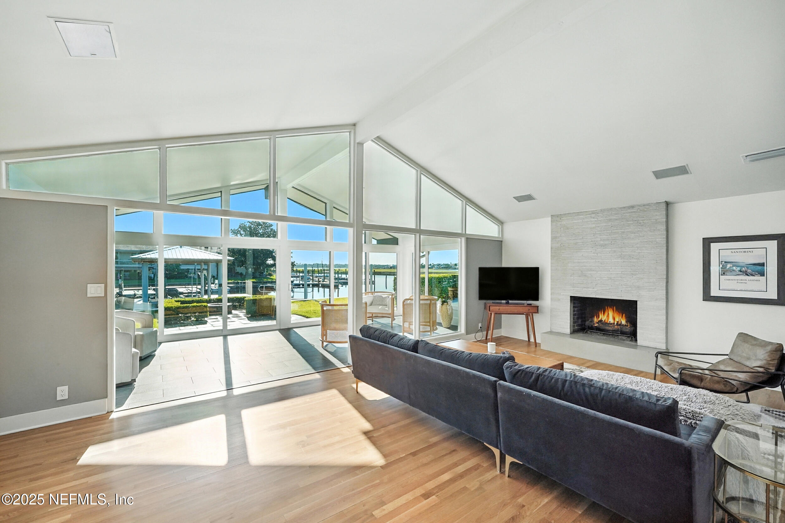 3355 SILVER PALM Drive