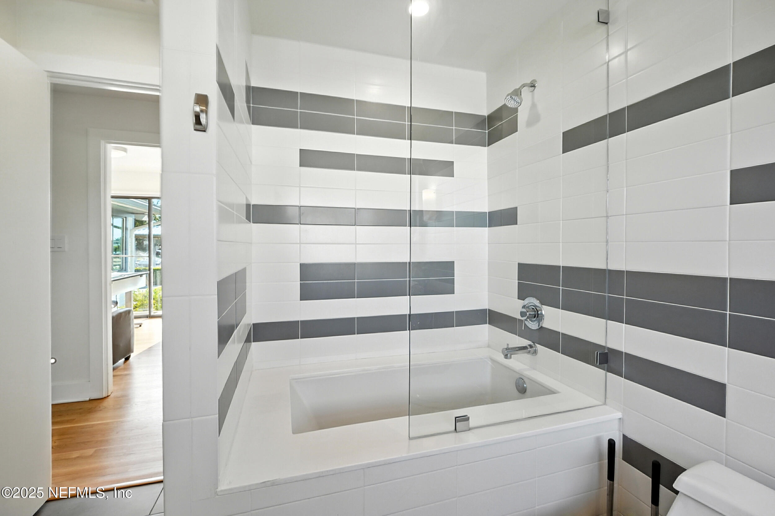 3355 SILVER PALM Drive