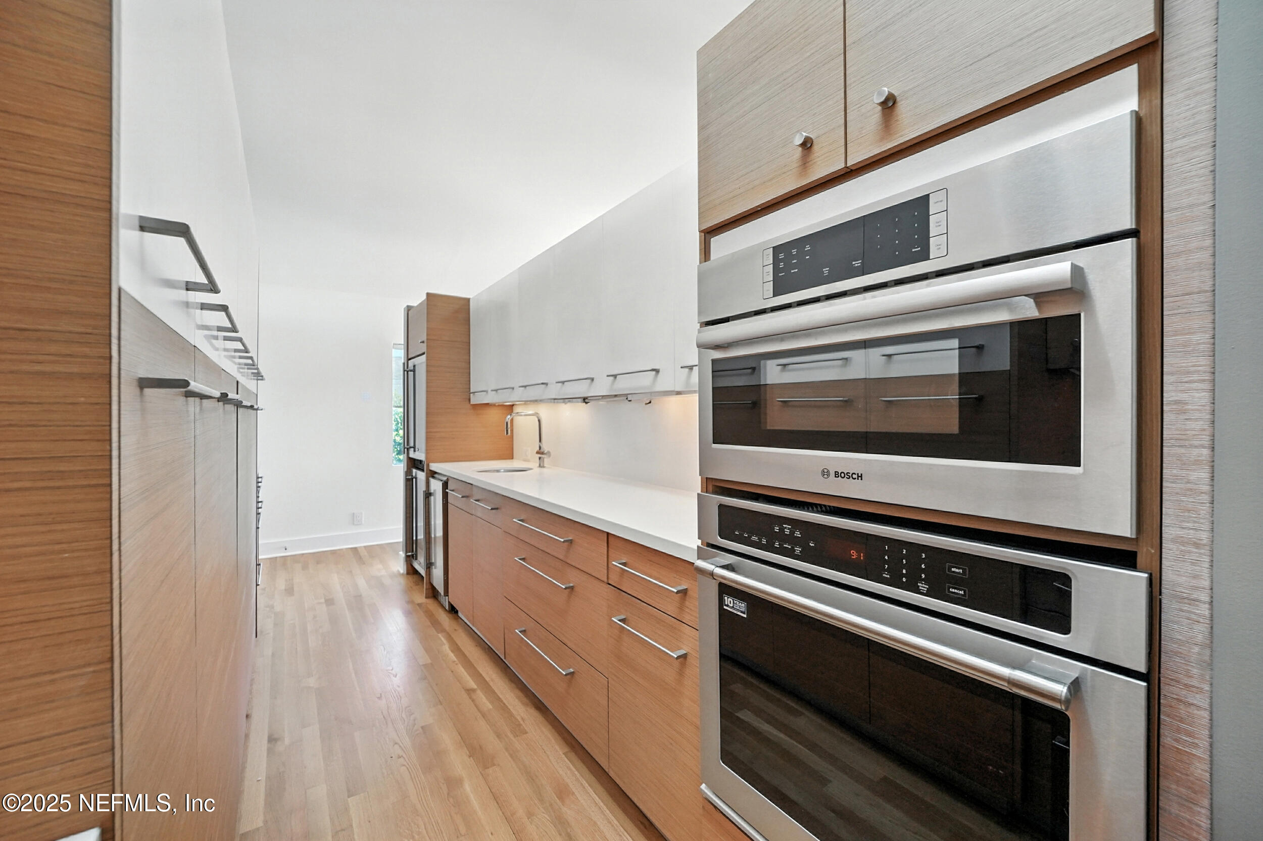 3355 SILVER PALM Drive