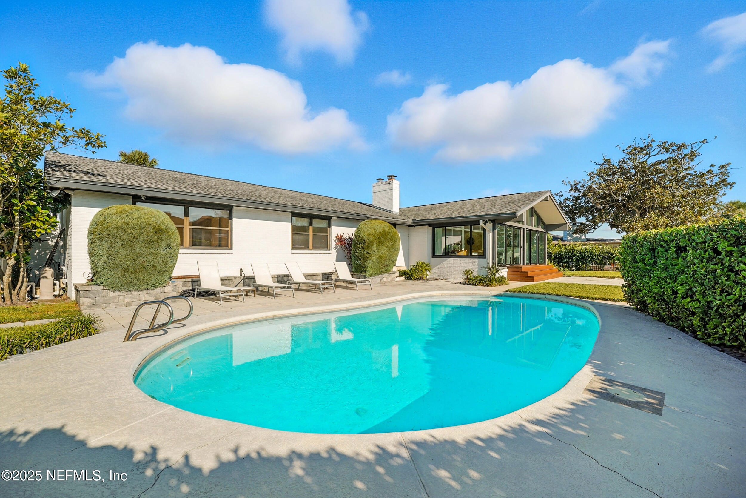 3355 SILVER PALM Drive