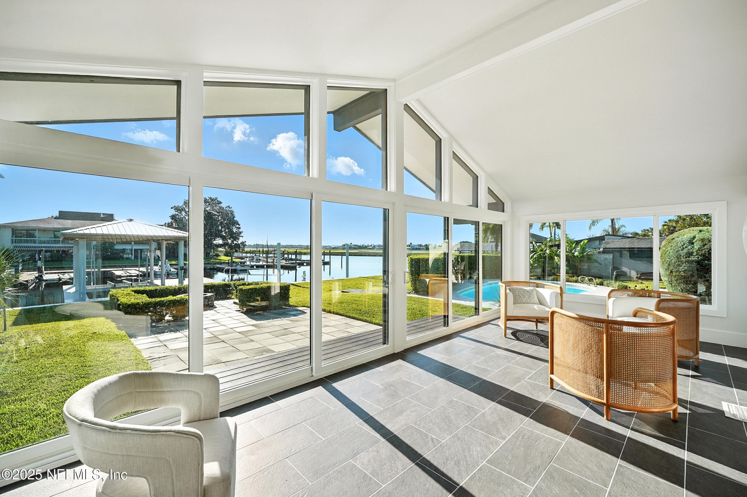 3355 SILVER PALM Drive