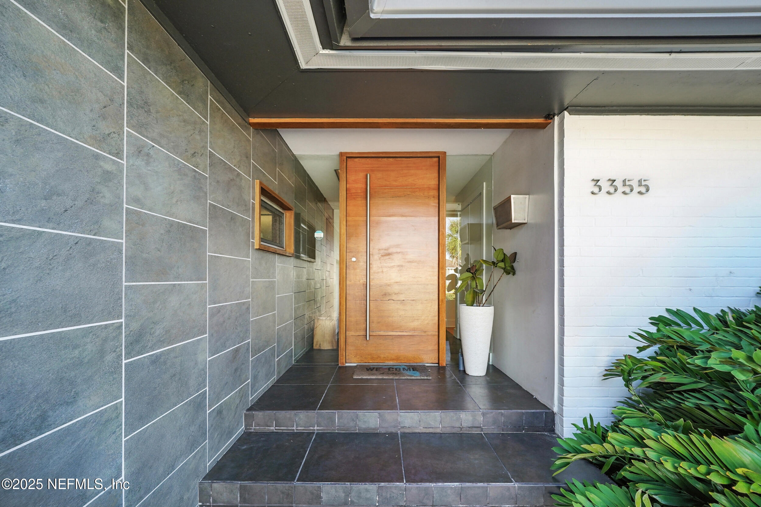 3355 SILVER PALM Drive