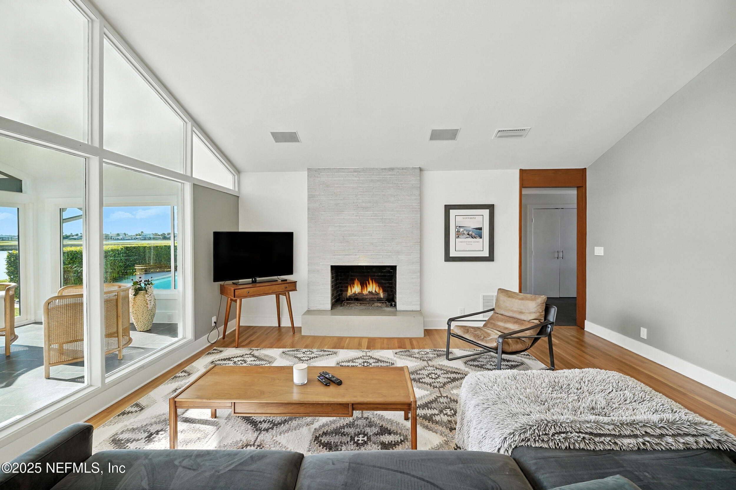 3355 SILVER PALM Drive