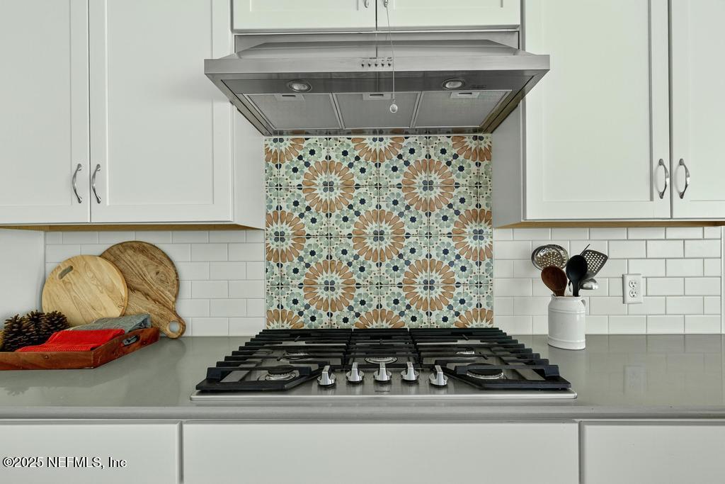 527 PINE HAVEN Drive, St. Johns