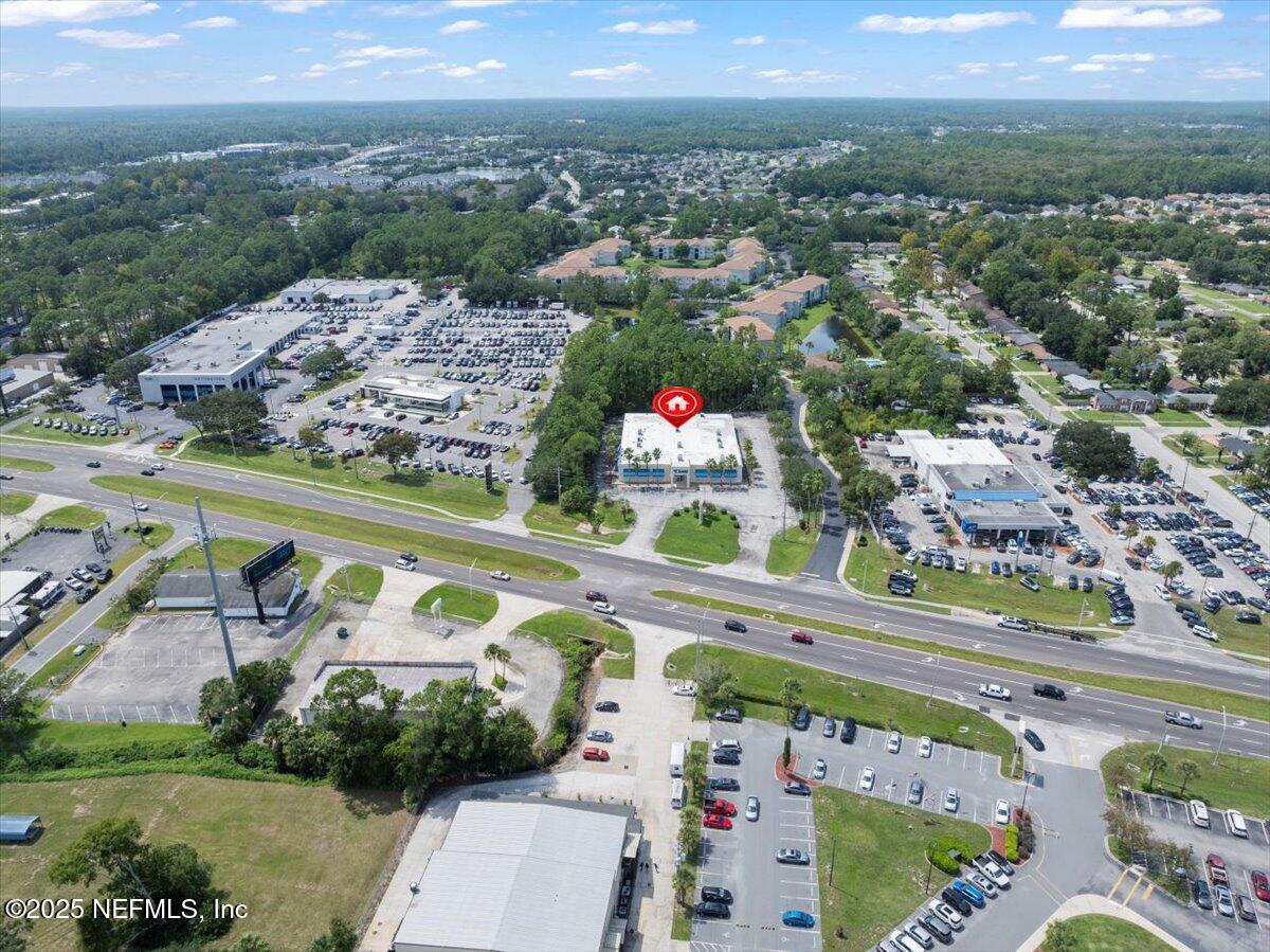 7666 BLANDING Boulevard