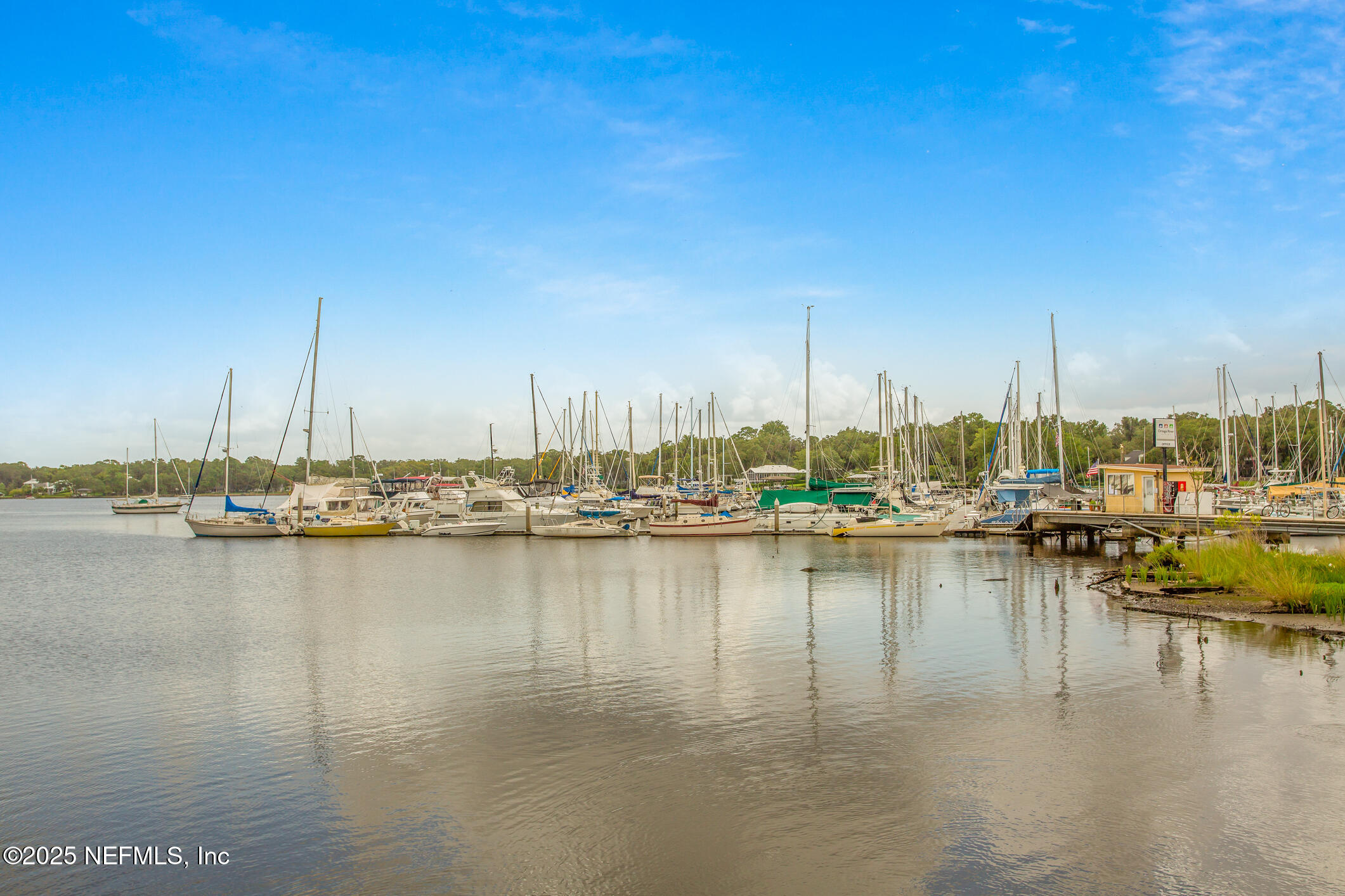 4401 LAKESIDE Drive, 1101