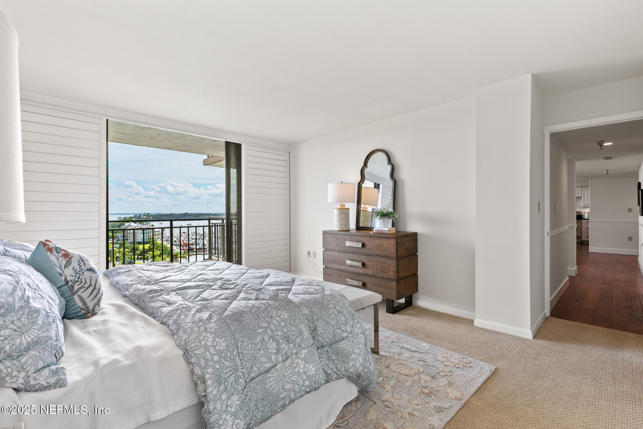 4401 LAKESIDE Drive, 1101