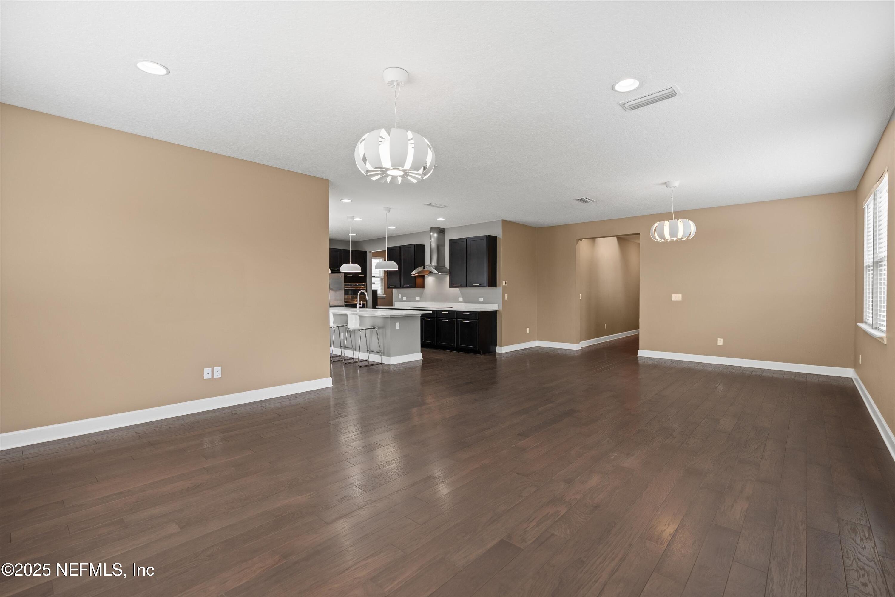 4088 COASTAL Avenue
