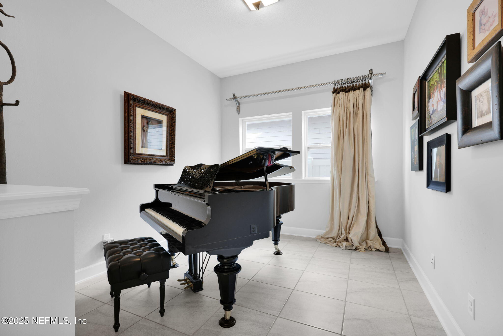 31 BIRKELAND Street