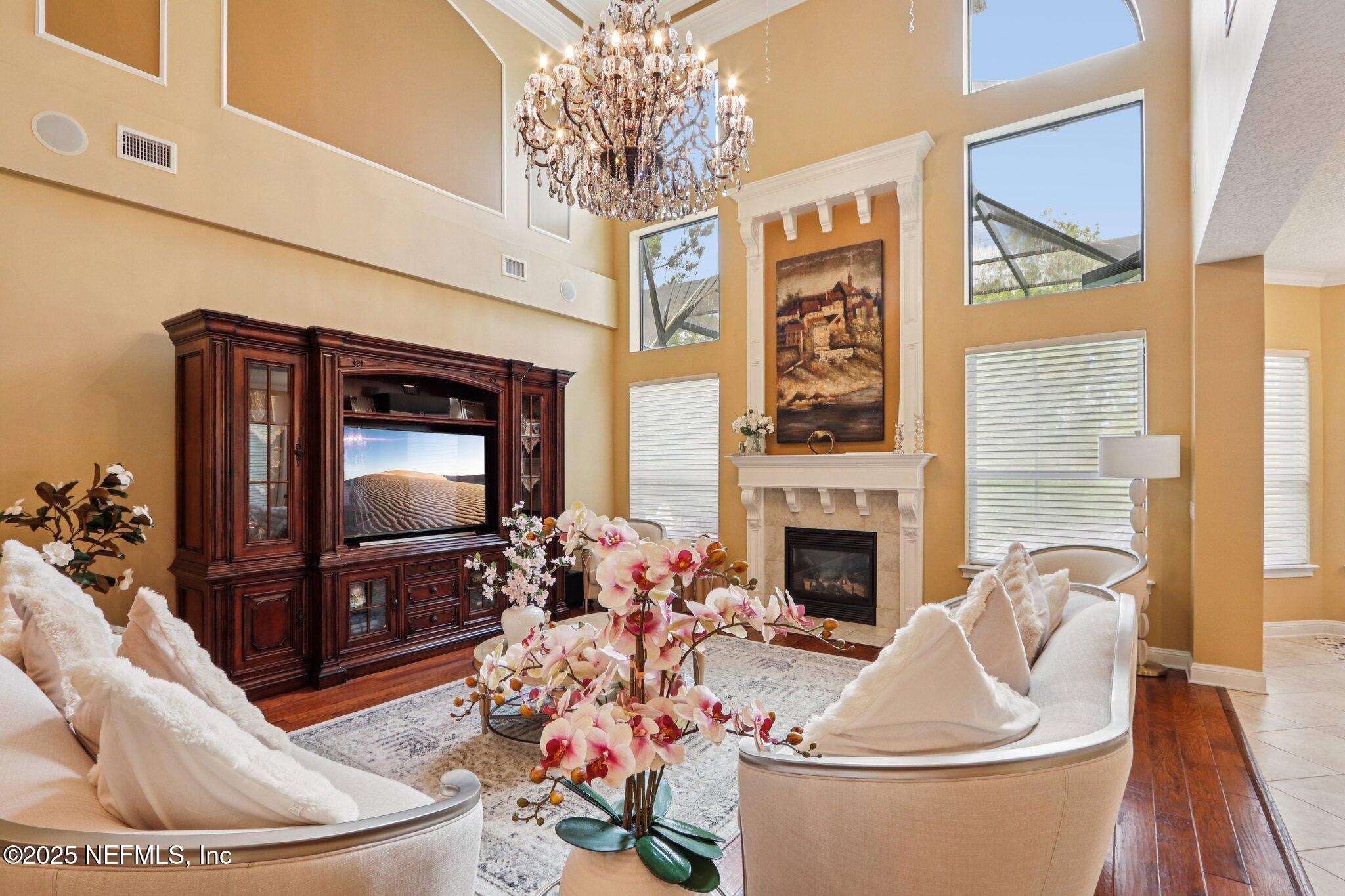 256 FOREST Boulevard, St. Johns