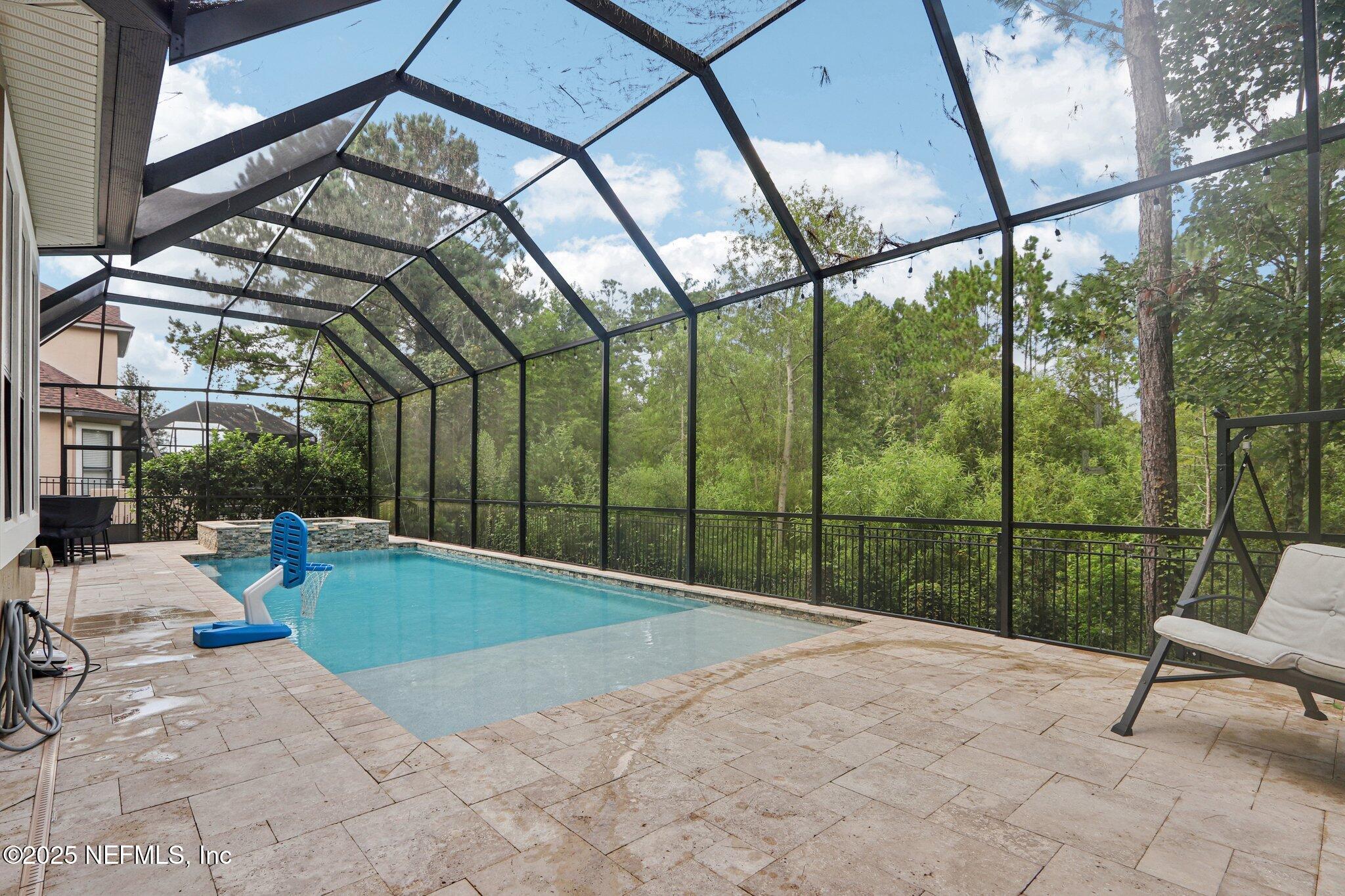 256 FOREST Boulevard, St. Johns