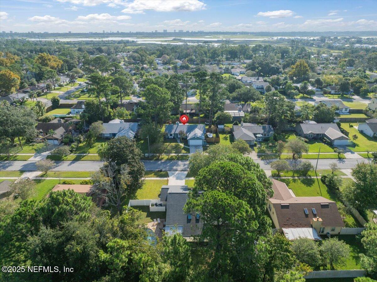 3923 DEMERY Drive W