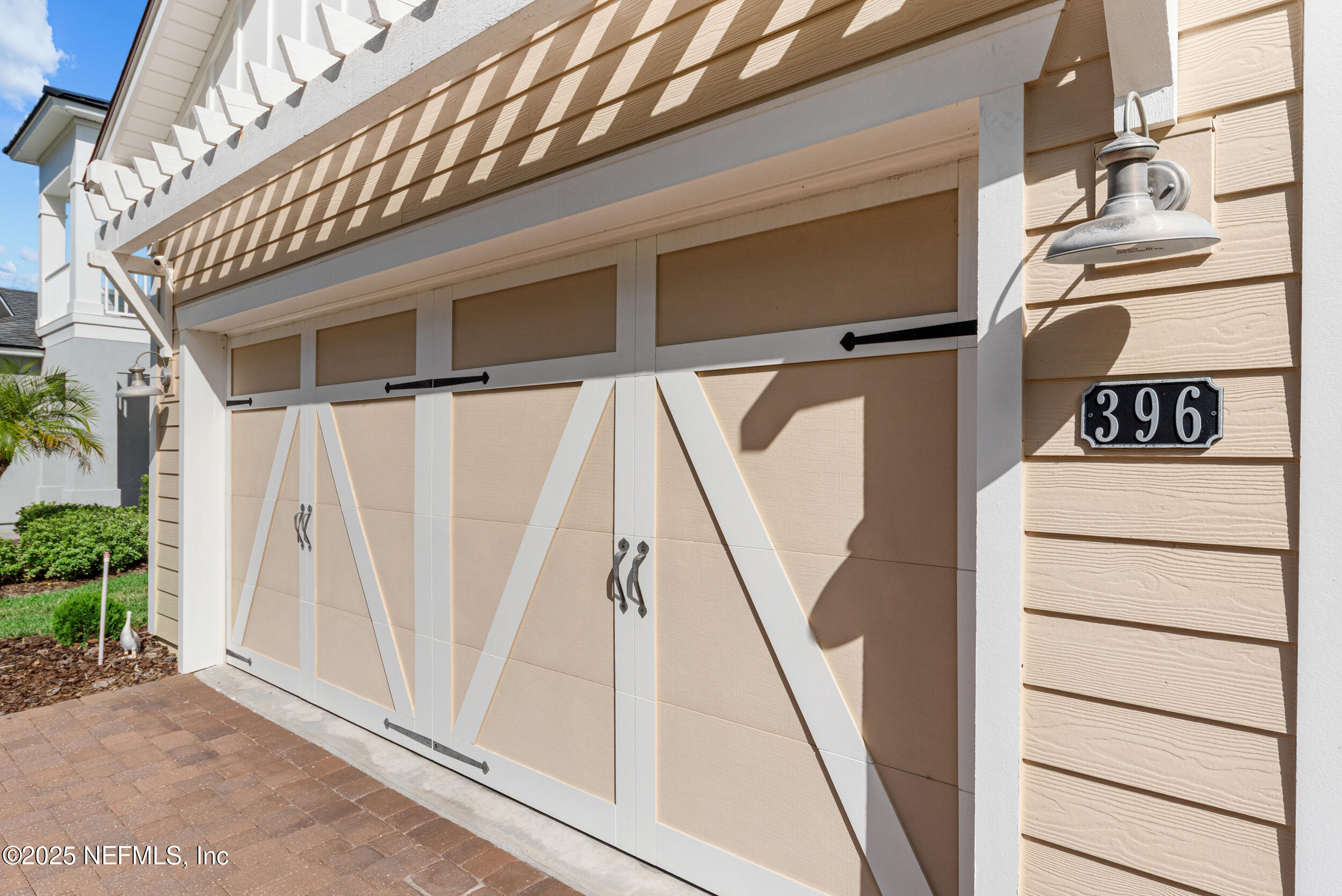 396 FRESHWATER Drive, St. Johns