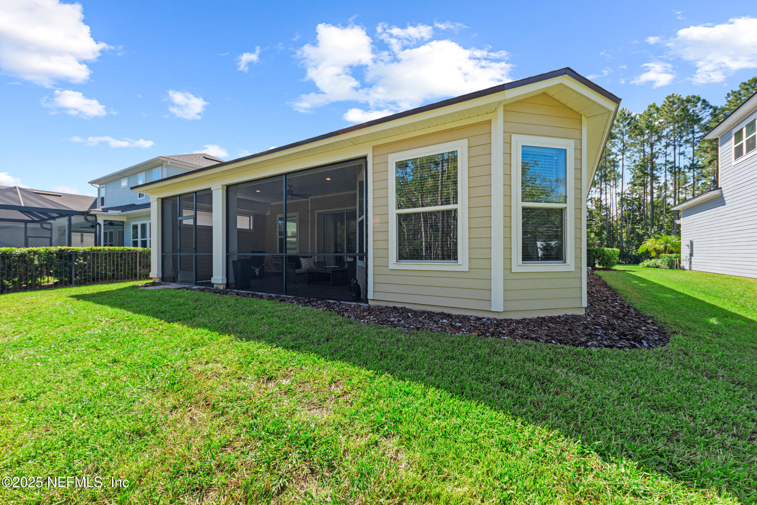 396 FRESHWATER Drive, St. Johns