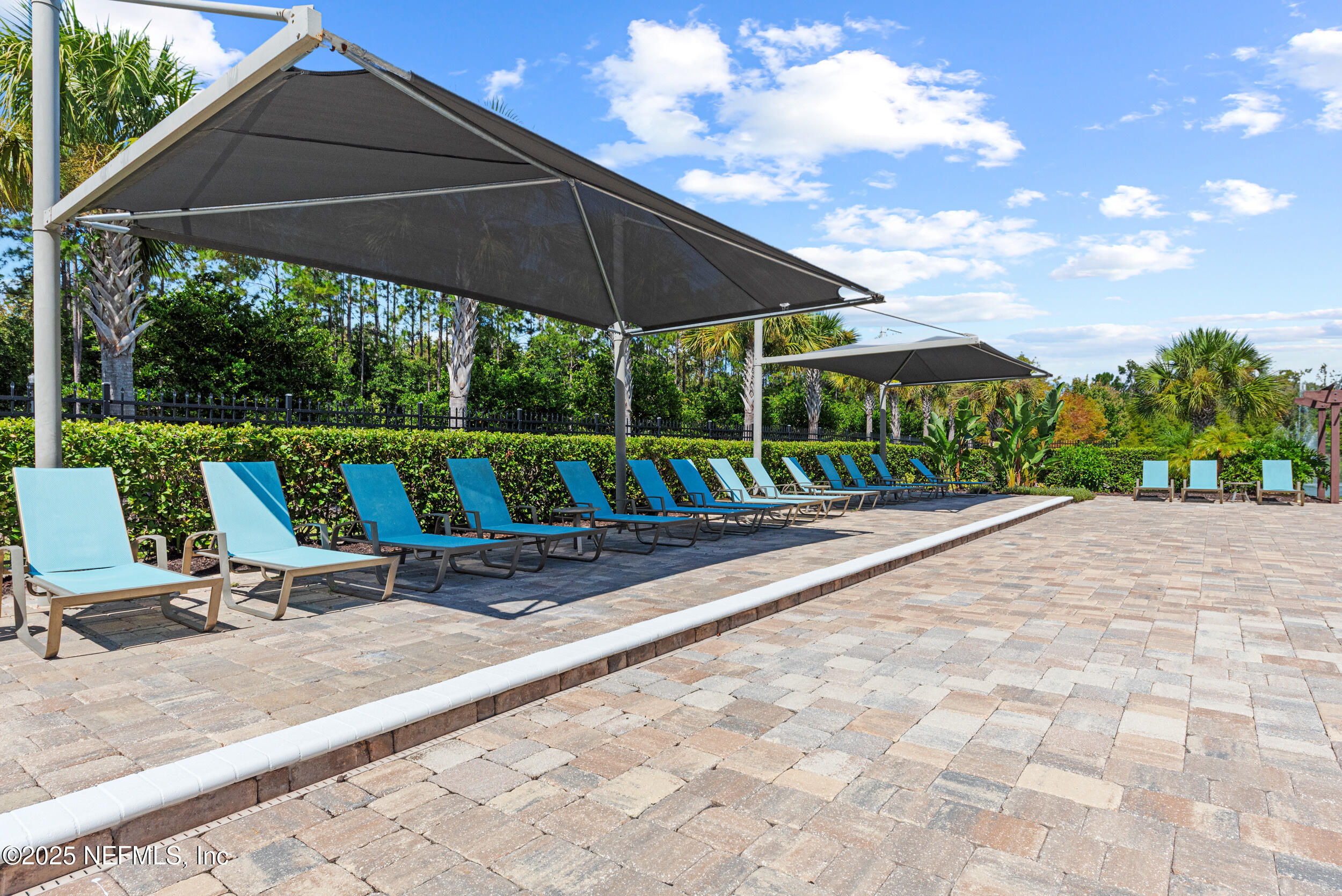 396 FRESHWATER Drive, St. Johns