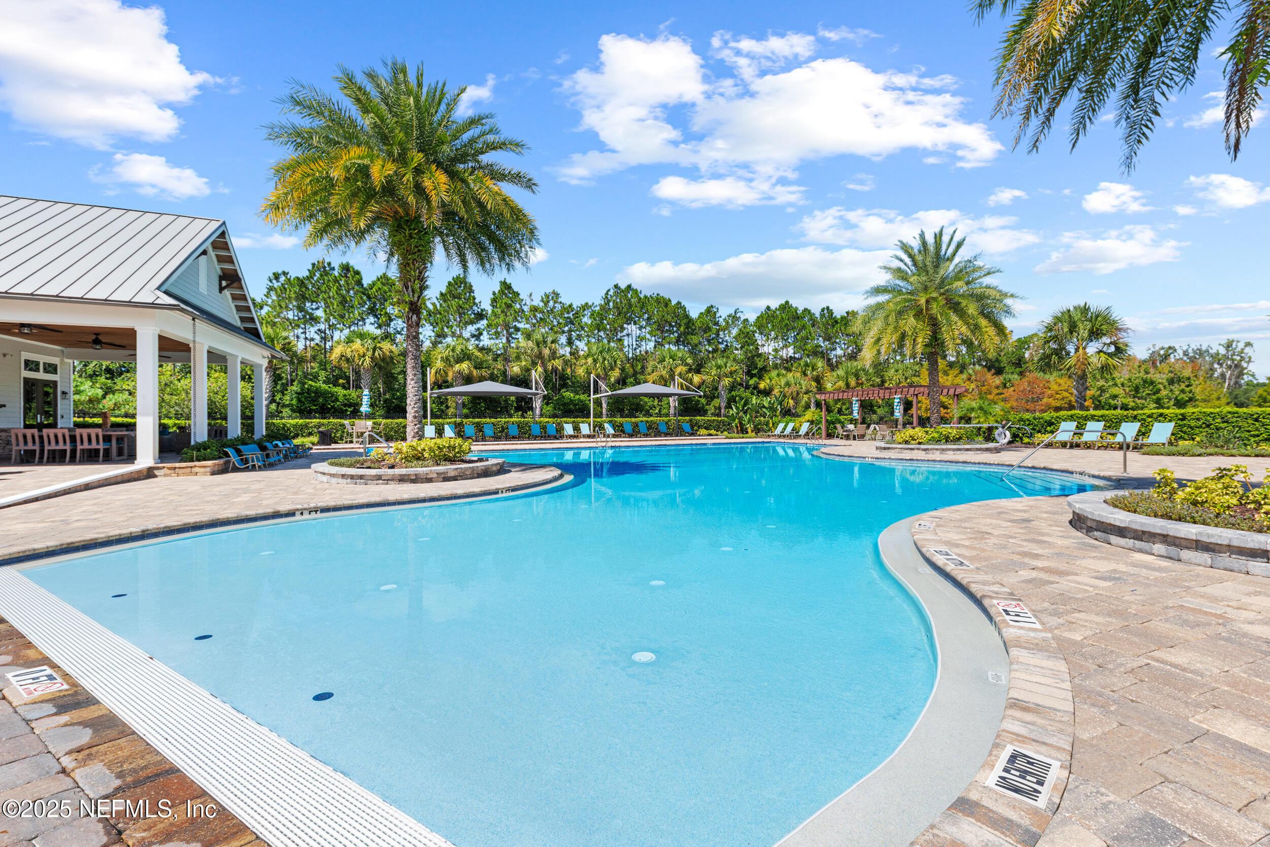 396 FRESHWATER Drive, St. Johns