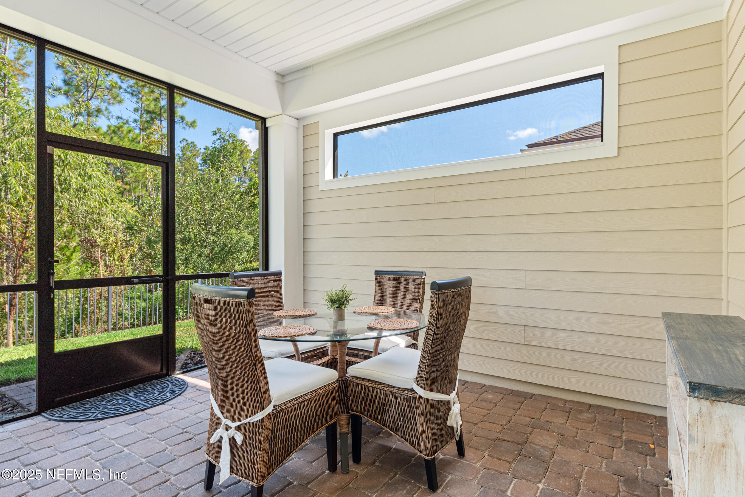 396 FRESHWATER Drive, St. Johns